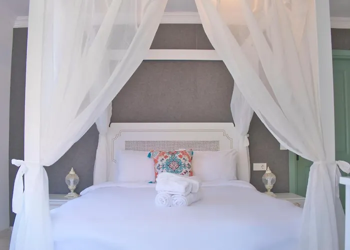 Отель Elda Boutique 3*